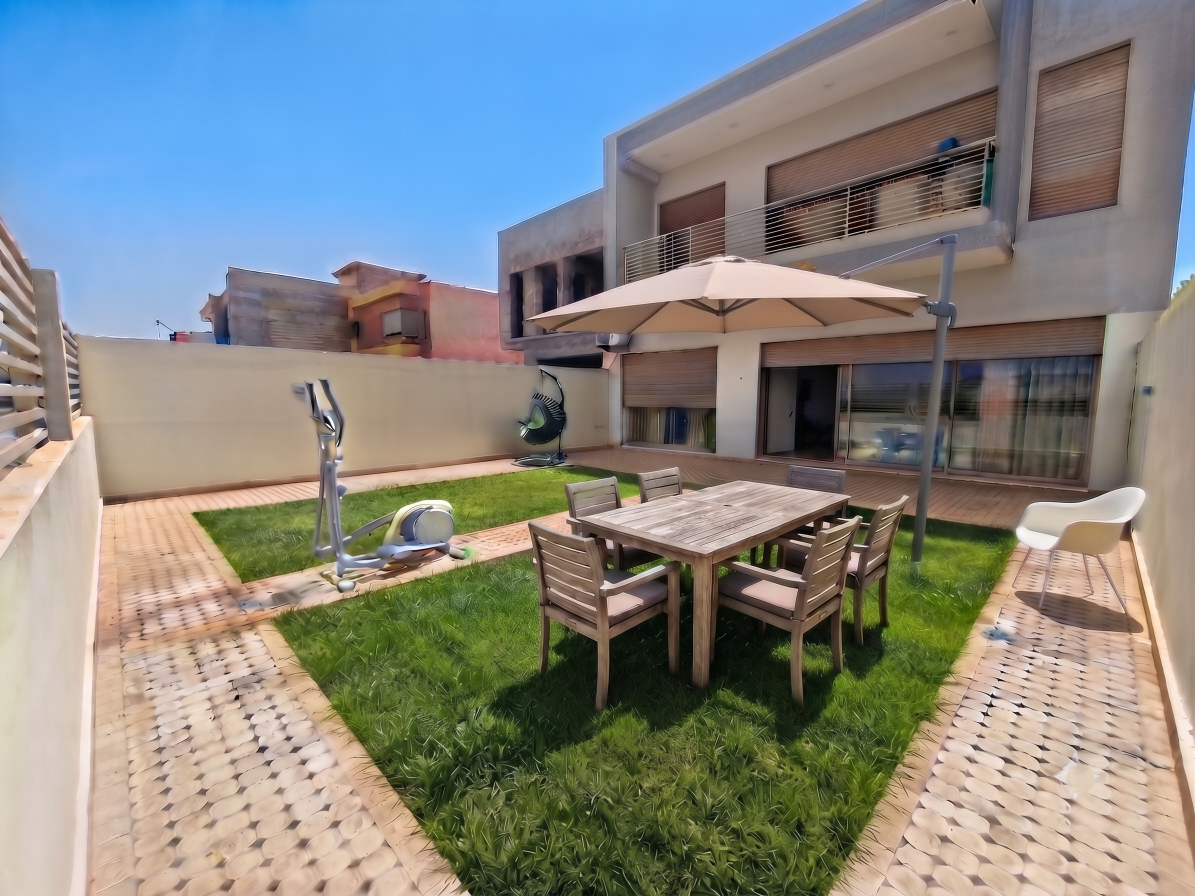 LOCATION LONGUE DURÉE - VILLA DE STANDING À MARRAKECH (ROUTE DE CASABLANCA)
