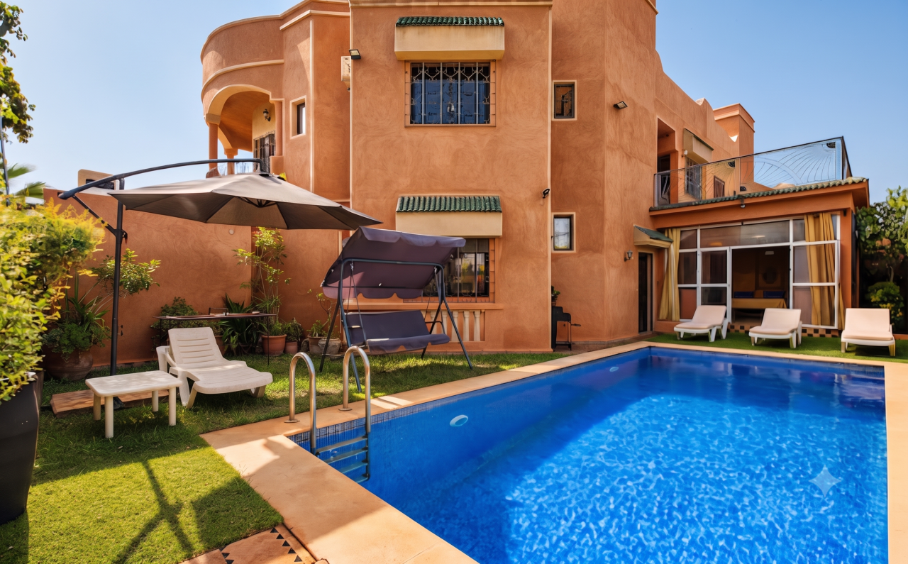 Jolie Villa Meublée avec Piscine à Targa
