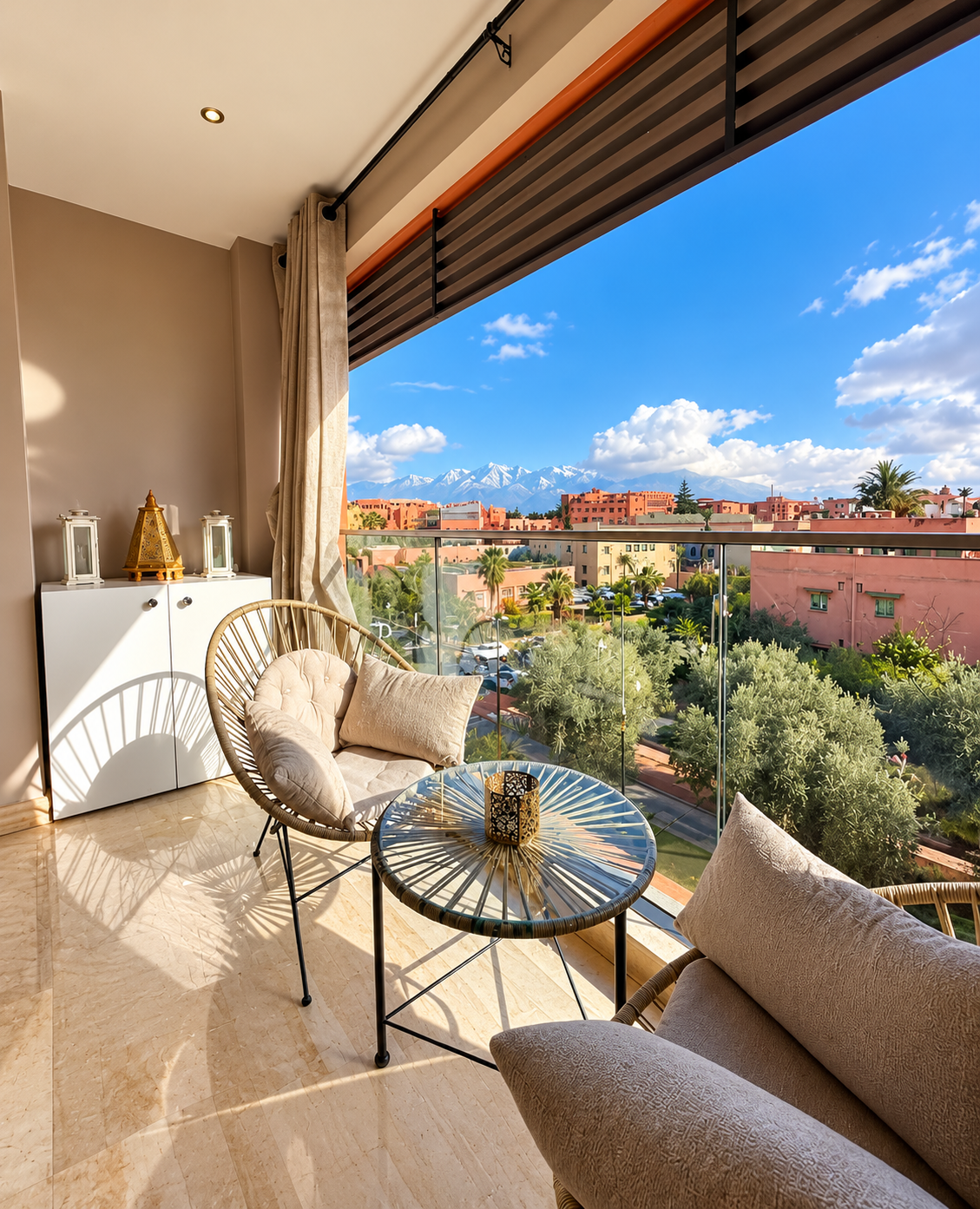 Appartement contemporain bien meublé avec terrasse- Hivernage - Longue durée