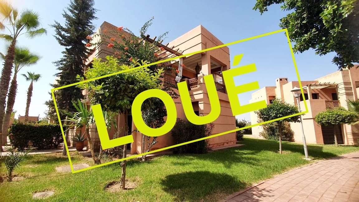 Très Joli Duplex à louer vide de 3 chambres avec cheminée, Terrasse, Jardin dans une résidence avec piscine collective sur la route d'ourika ( 6 km seulement ) - Marrakech