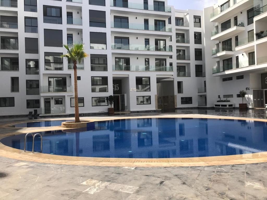Tinass Immo vous propose un appart meublé de 2 chambres pour une  location longue durée dans une résidence haut standing Agadir Bay  au  quartier founty  Agadir